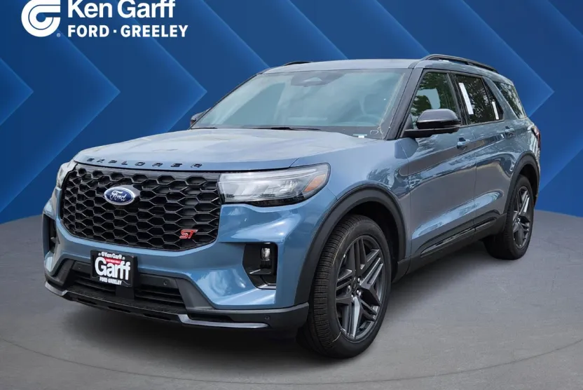 2025 Ford Explorer ST photo 1