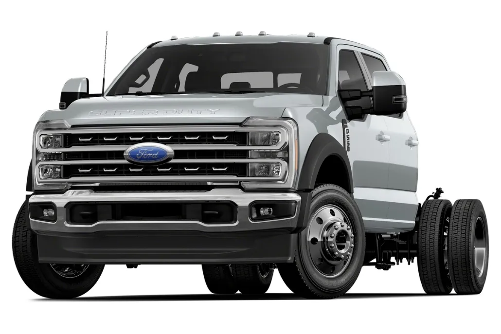 2025 Ford F-550 photo 1