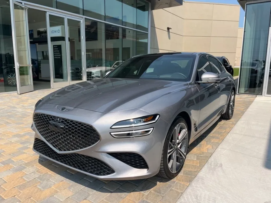 2025 Genesis G70 3.3T Sport Advanced photo 1
