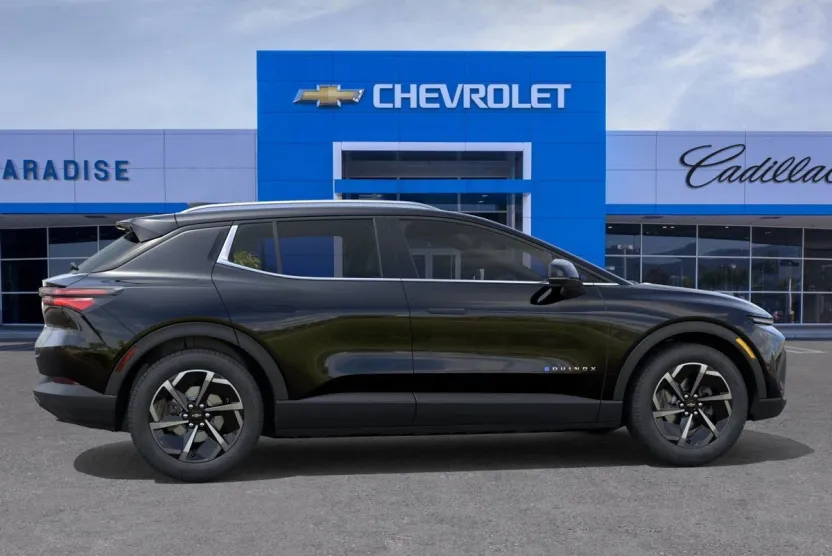 2026 Chevrolet Equinox LT photo 1