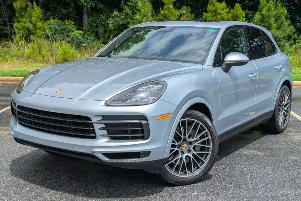 2020 Porsche Cayenne S photo 1