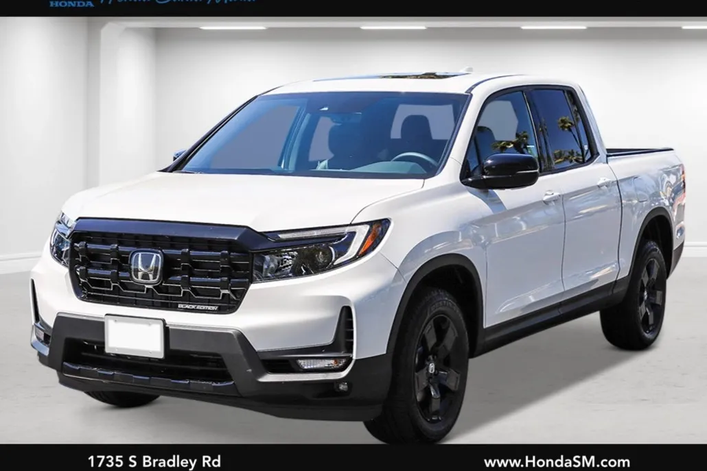2025 Honda Ridgeline Black Edition photo 1