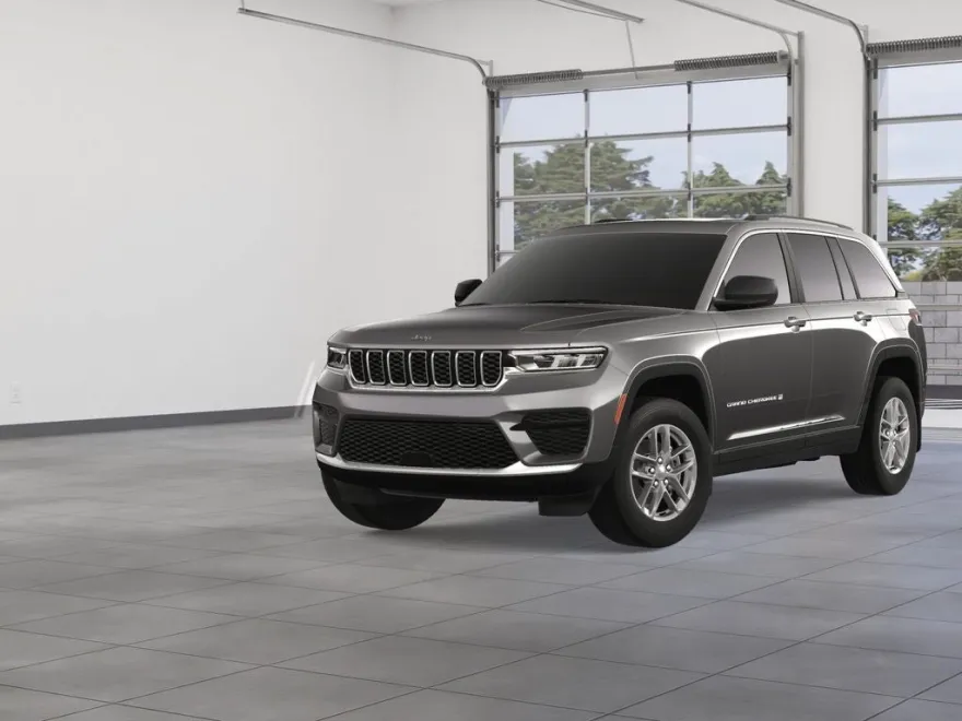 2025 Jeep Grand Cherokee Laredo Altitude photo 1