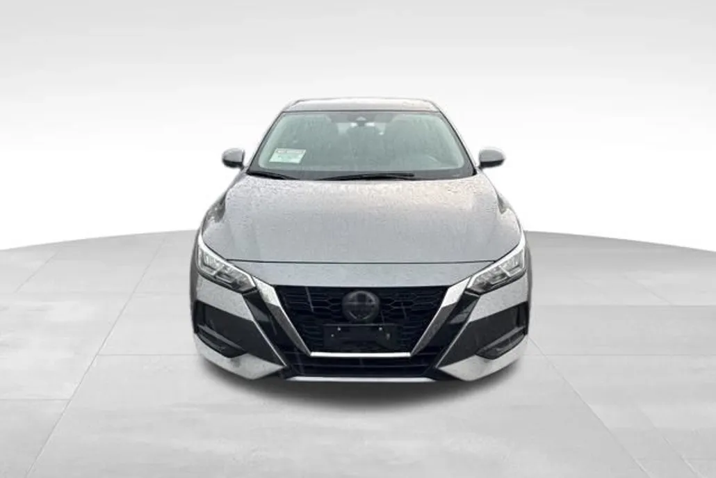 2022 Nissan Sentra SV photo 1
