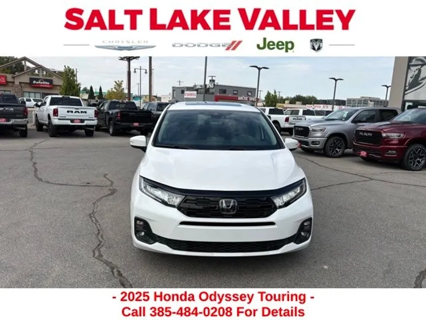 2025 Honda Odyssey Touring photo 1