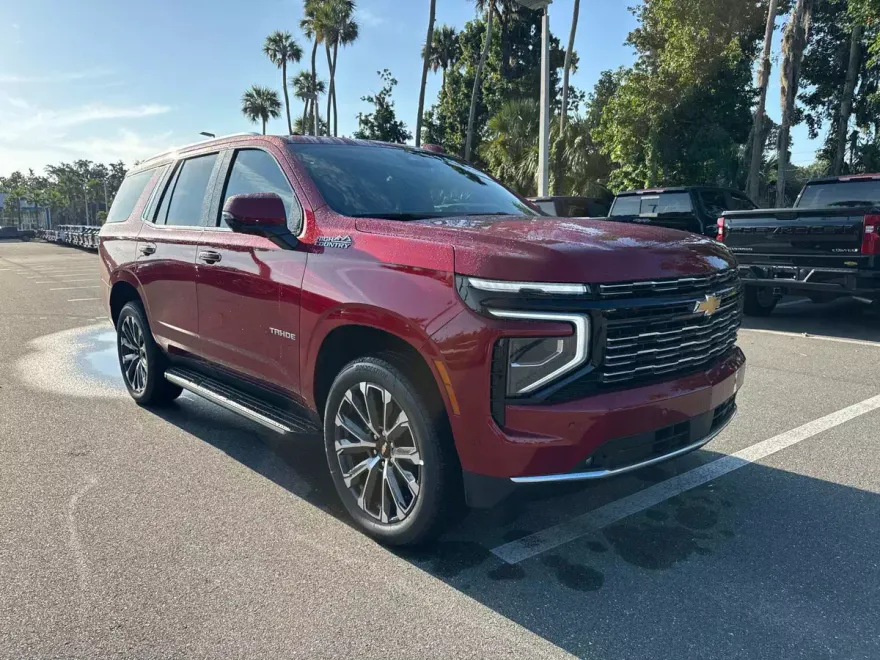 2025 Chevrolet Tahoe High Country photo 1