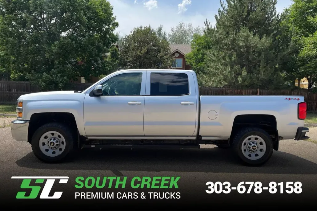 2017 Chevrolet Silverado 2500HD LT photo 1