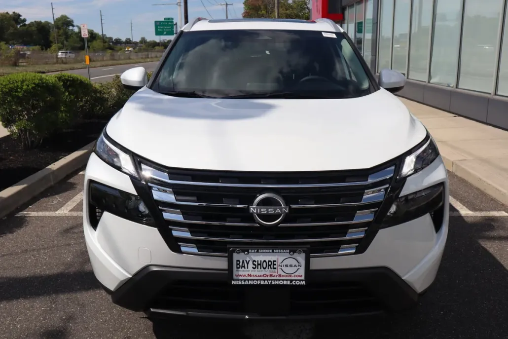 2026 Nissan Rogue SV photo 1