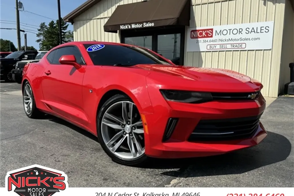 2018 Chevrolet Camaro 1LT photo 1