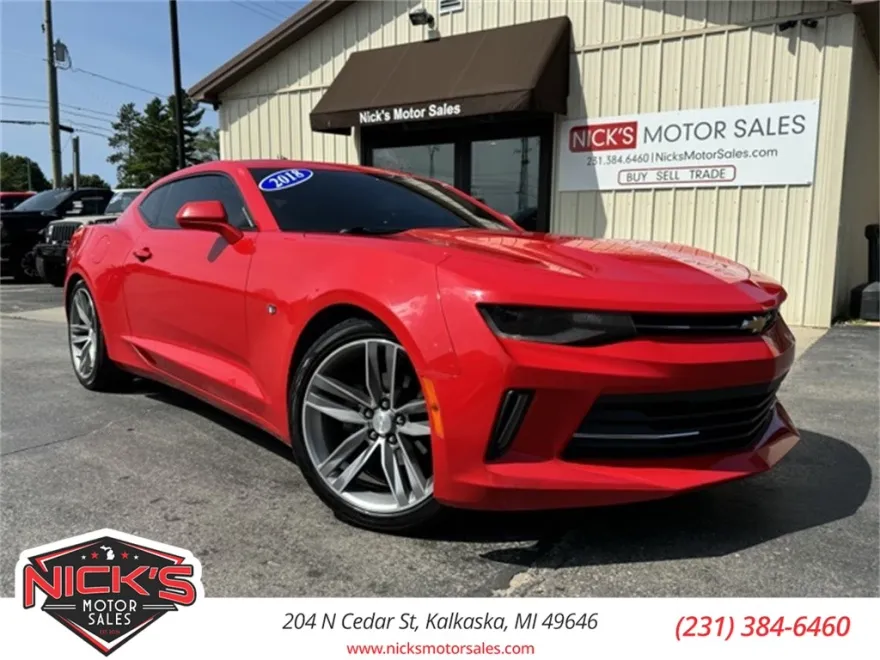 2018 Chevrolet Camaro 1LT photo 1