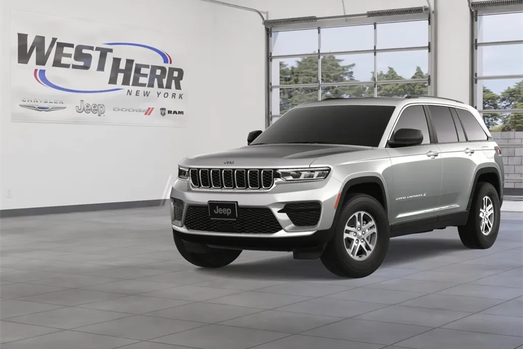 2025 Jeep Grand Cherokee Laredo photo 1