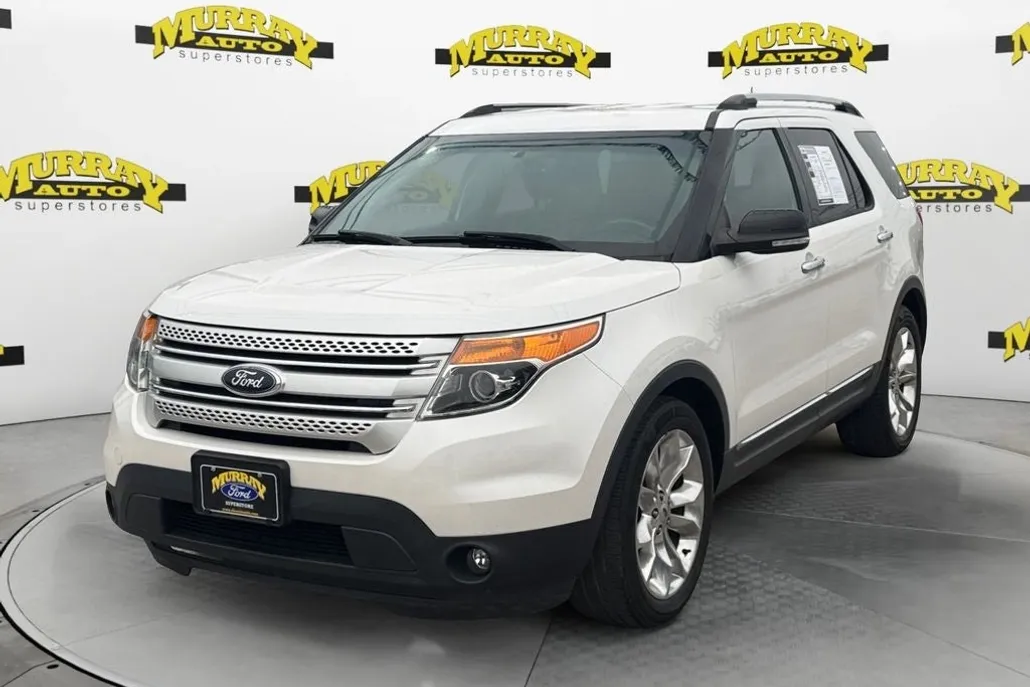 2013 Ford Explorer XLT photo 1