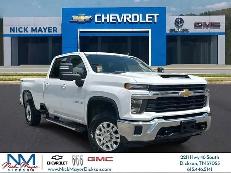 2024 Chevrolet Silverado 3500HD LT photo 1