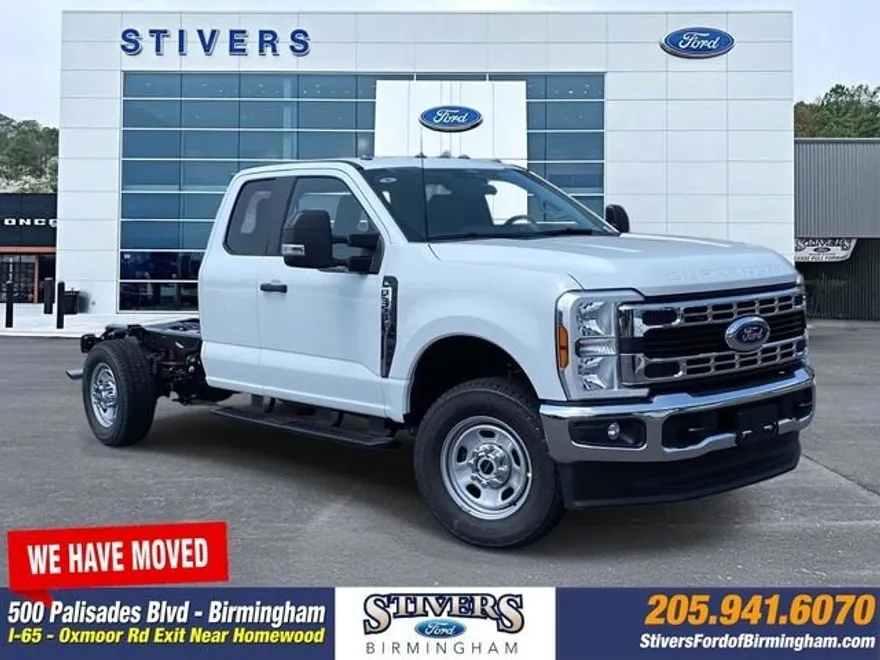 2025 Ford F-350 XL photo 1