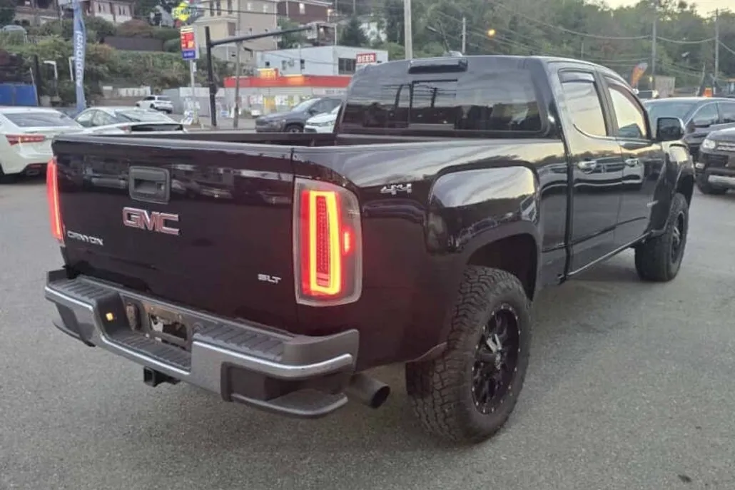 2016 Gmc Canyon SLT photo 1