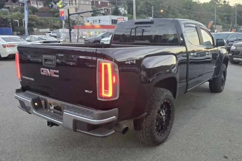 2016 Gmc Canyon SLT photo 1