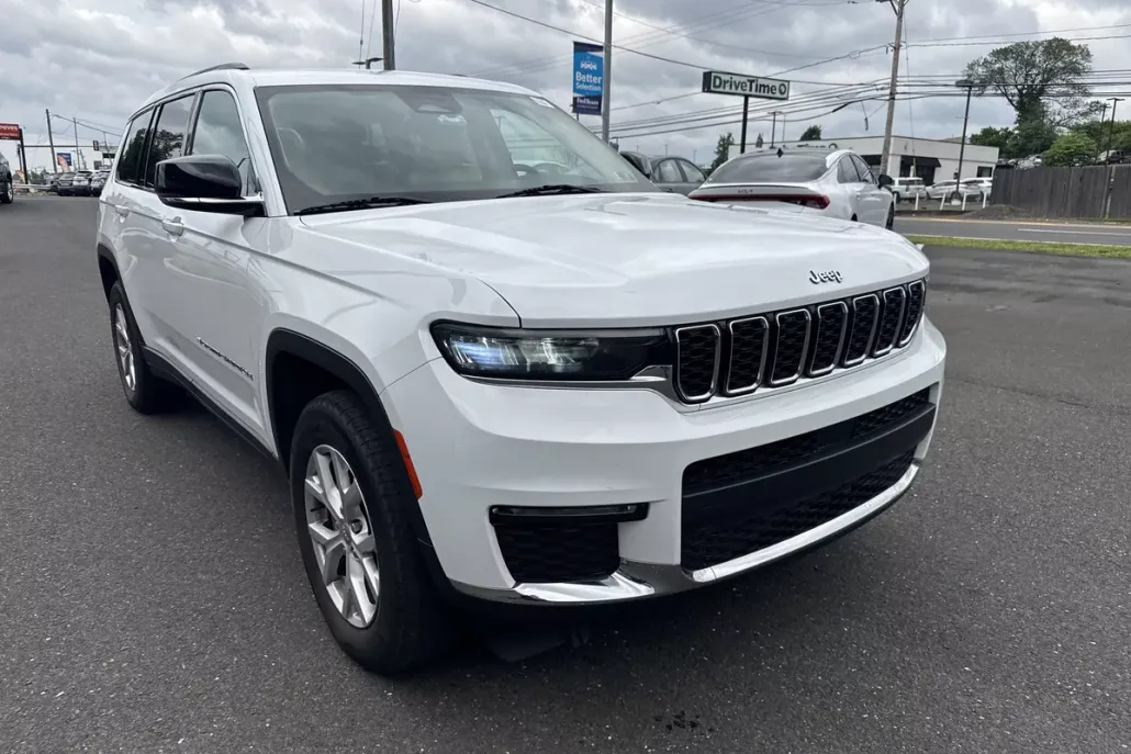 2021 Jeep Grand Cherokee Limited photo 1