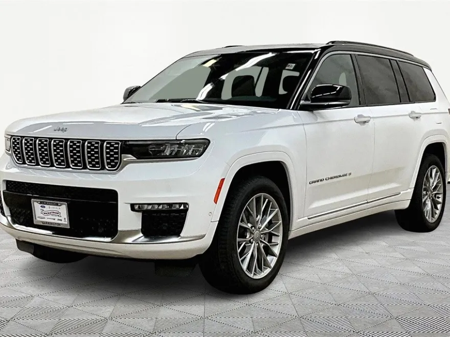 2025 Jeep Grand Cherokee L Summit photo 1