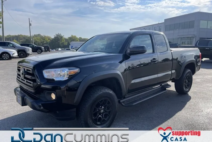 2019 Toyota Tacoma 4x4 SR photo 1