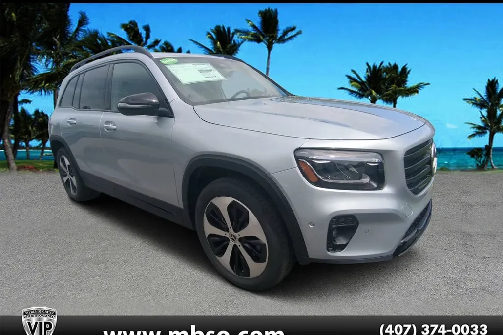 2025 Mercedes Benz GLB 250 4MATIC photo 1