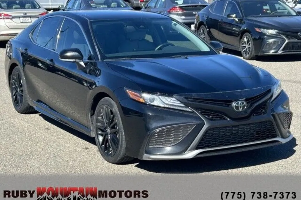 2022 Toyota Camry XSE photo 1
