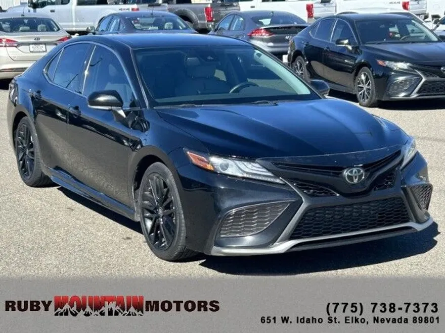 2022 Toyota Camry XSE photo 1