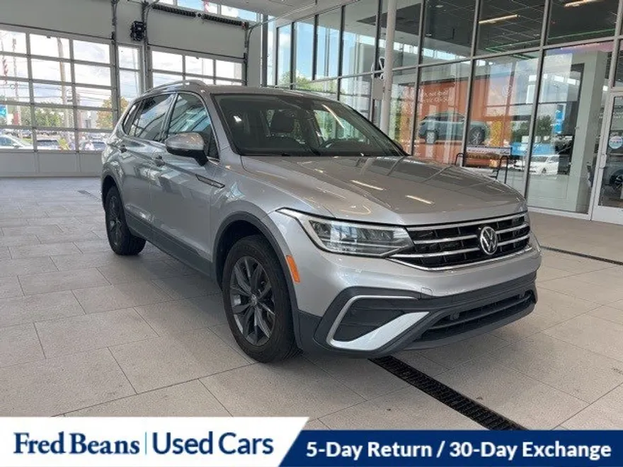 2022 Volkswagen Tiguan SE photo 1