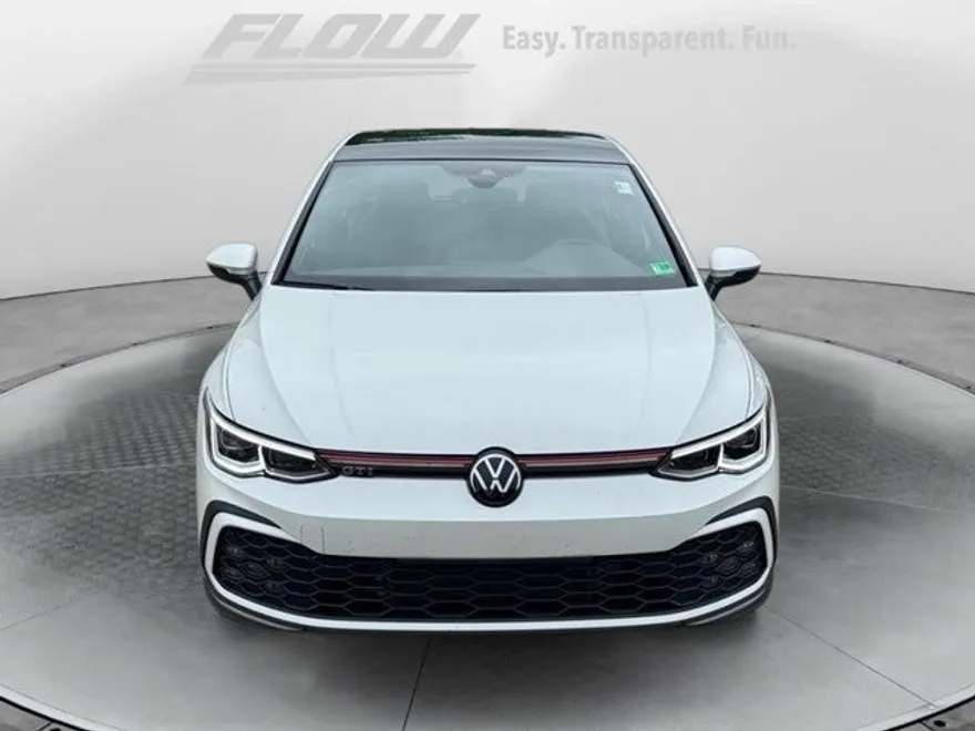 2024 Volkswagen Golf GTI SE photo 1