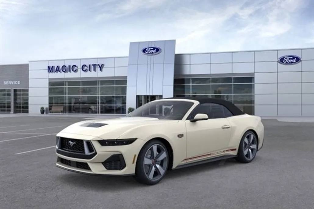 2025 Ford Mustang GT Premium Convertible photo 1