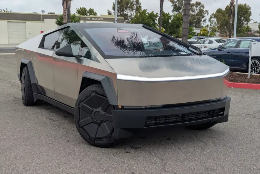 2024 Tesla Cybertruck Cyberbeast photo 1