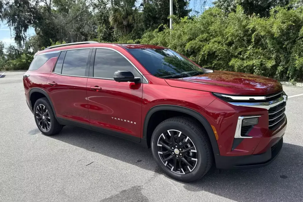 2026 Chevrolet Traverse photo 1