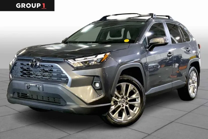 2023 Toyota RAV4 XLE Premium photo 1