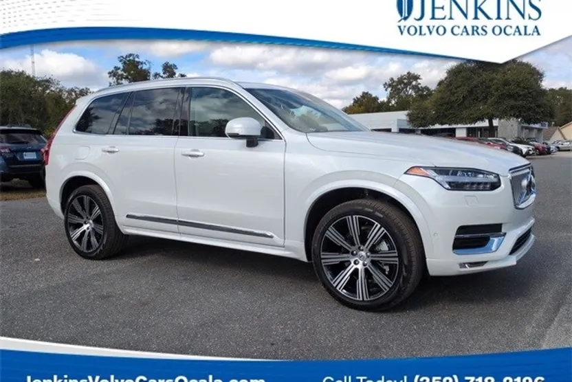 2025 Volvo XC90 Plus photo 1