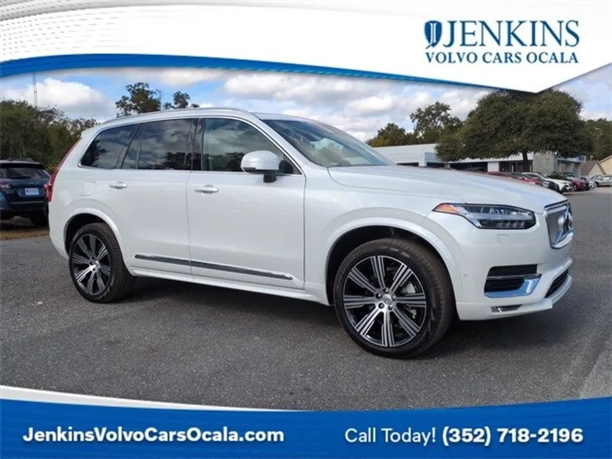 2025 Volvo XC90 Plus photo 1