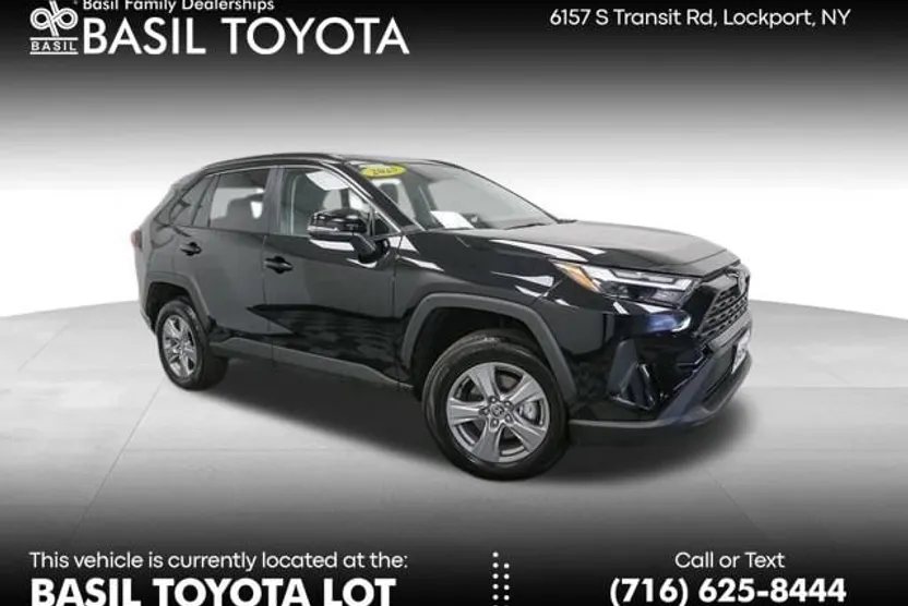 2025 Toyota RAV4 XLE photo 1