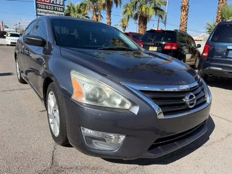 2013 Nissan Altima 2.5 SV photo 1