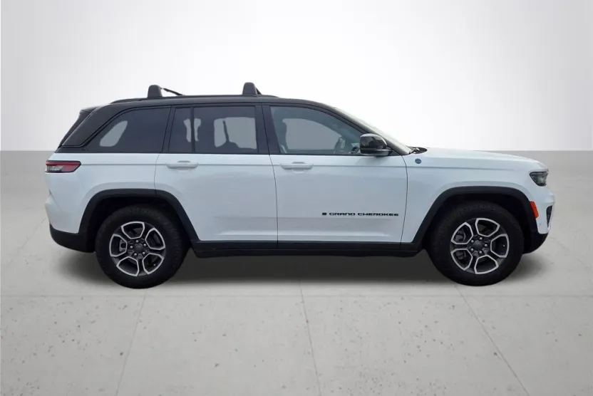 2023 Jeep Grand Cherokee Trailhawk 4xe photo 1