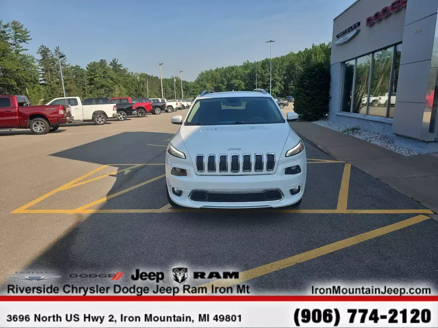 2018 Jeep Cherokee Overland photo 1