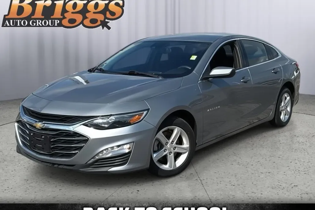 2023 Chevrolet Malibu 1LT photo 1