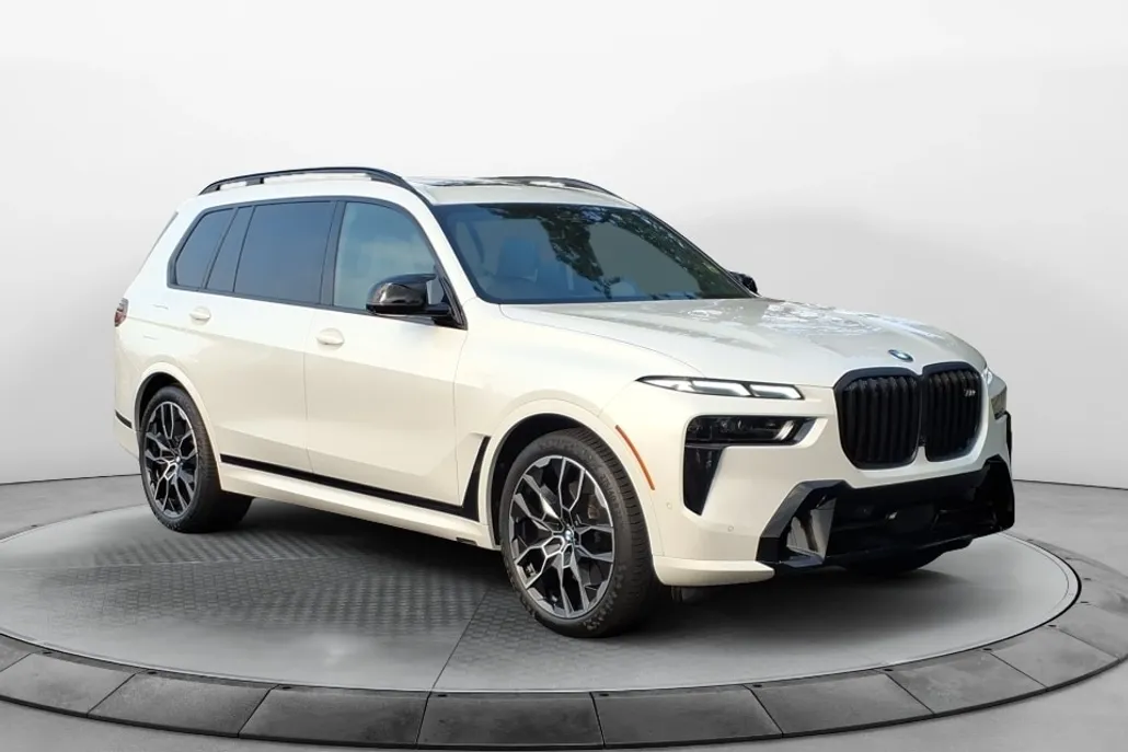 2023 Bmw X7 M60i photo 1
