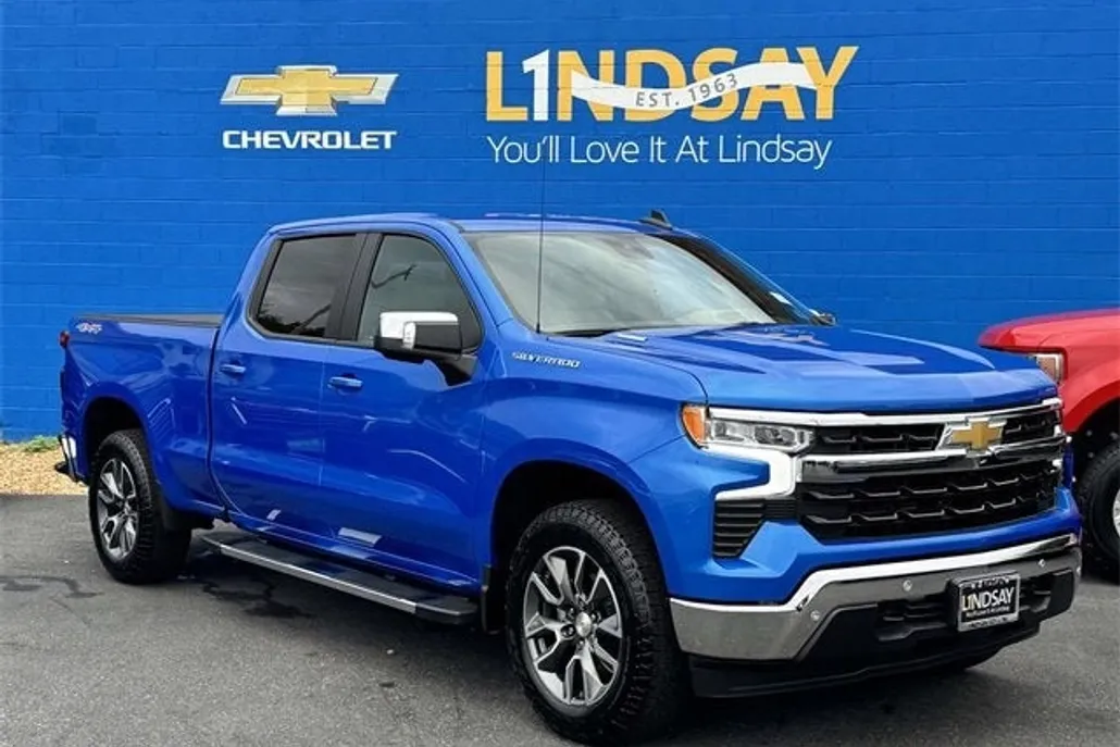2025 Chevrolet Silverado 1500 LT photo 1