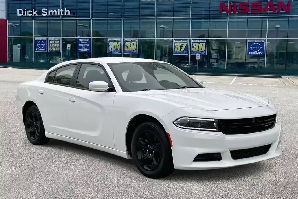 2022 Dodge Charger SXT photo 1