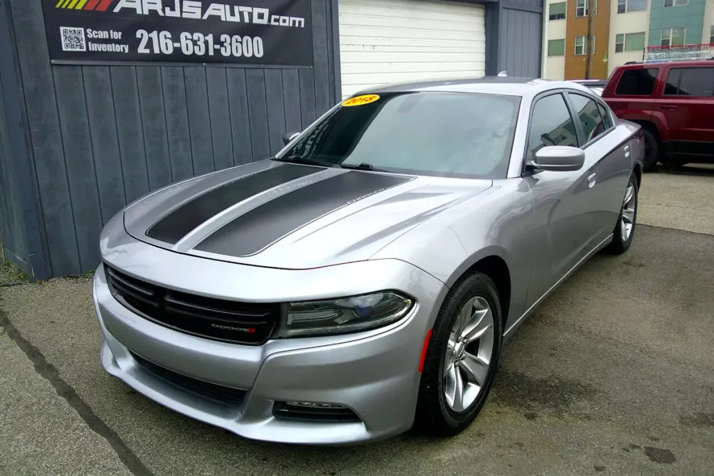 2018 Dodge Charger SXT Plus photo 1