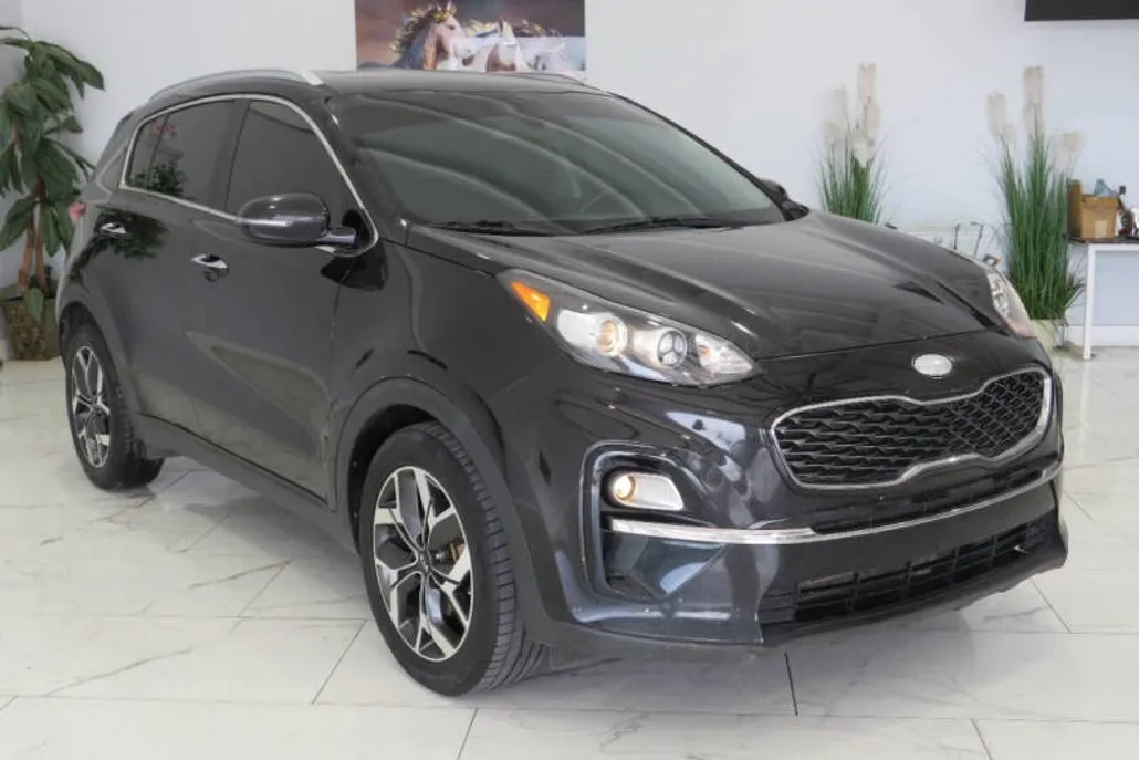 2020 Kia Sportage EX photo 1