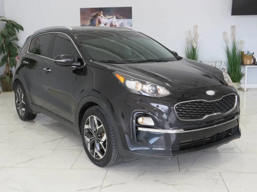 2020 Kia Sportage EX photo 1