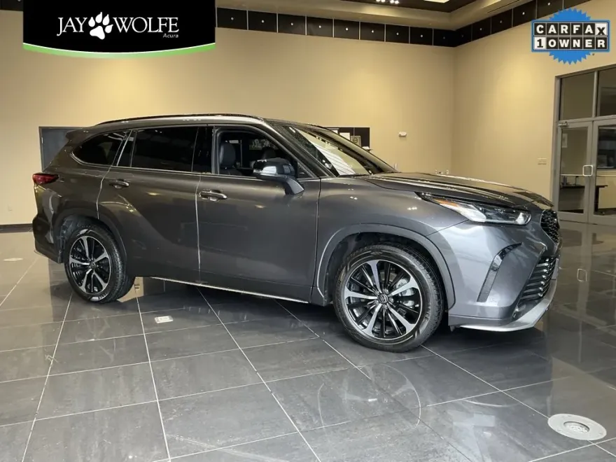 2022 Toyota Highlander XSE photo 1