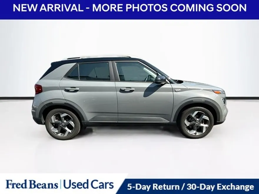 2022 Hyundai Venue SEL Limited photo 1