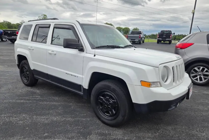 2014 Jeep Patriot Sport photo 1