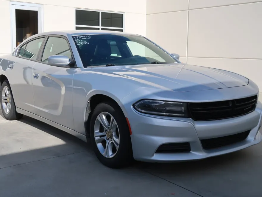 2020 Dodge Charger SXT photo 1