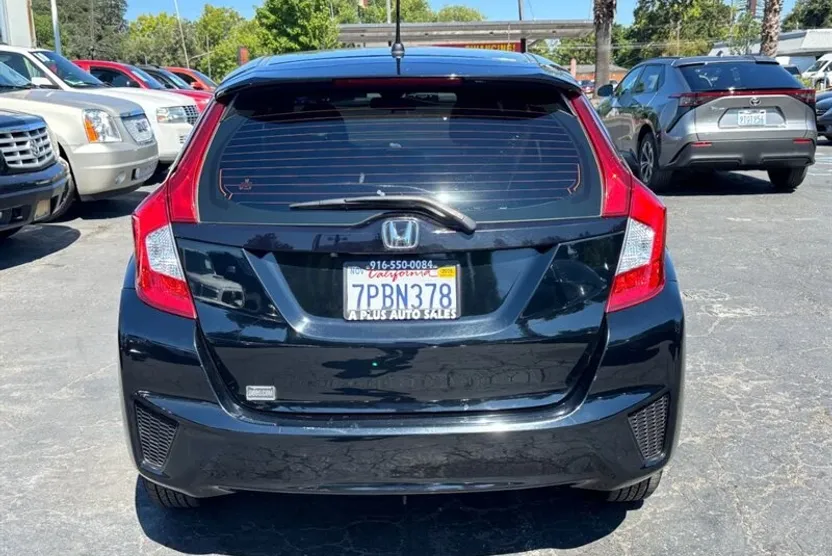 2016 Honda Fit LX photo 1